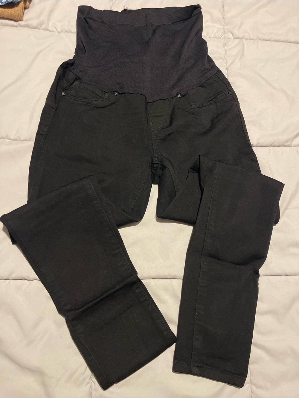 High-Rise Black Maternity Jeans with Supportive Overband